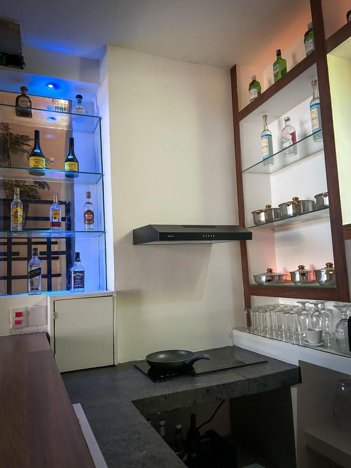 Spartacus Hostel Boutique For Men Puerto Vallarta Zewnętrze zdjęcie