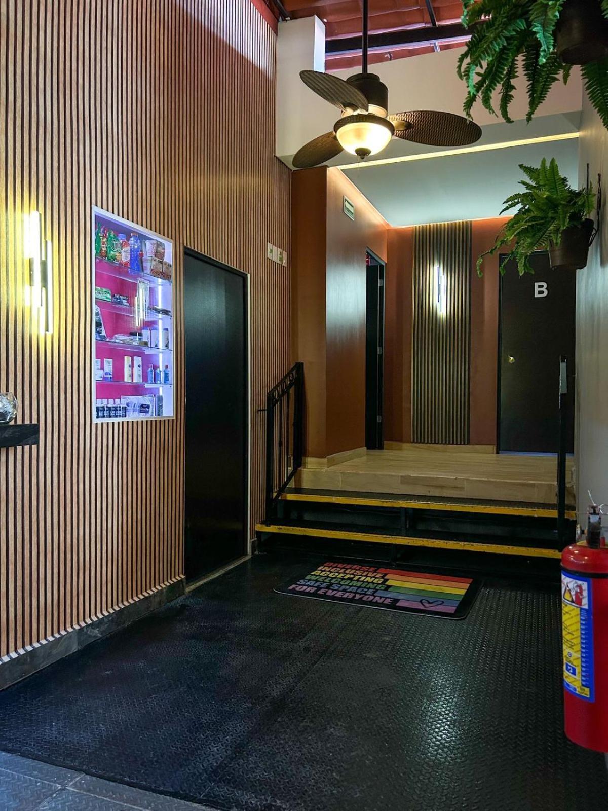 Spartacus Hostel Boutique For Men Puerto Vallarta Zewnętrze zdjęcie