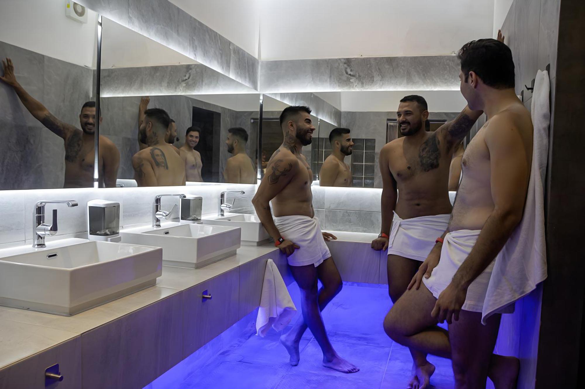 Spartacus Hostel Boutique For Men Puerto Vallarta Zewnętrze zdjęcie